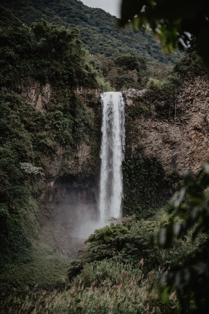 Manta de la Novia, route des cascades, banos